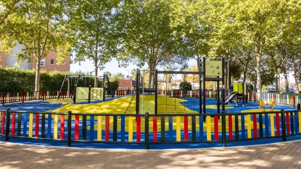 el-area-infantil-del-parque-victimas-del-terrorismo-reabre