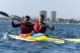 El ayuntamiento ha organizado una escapada a Murcia para practicar deportes acuáticos