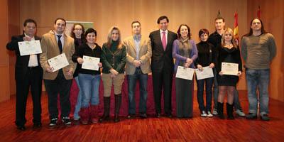 El alcalde clausura los cursos del Servicio Regional de Empleo