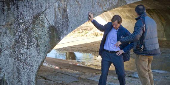 Boadilla trabaja en recuperar el Puente de Piedra