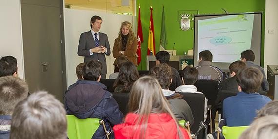 El Ayuntamiento abre sus puertas a los alumnos del colegio Casvi