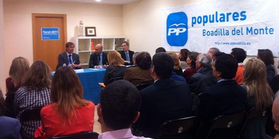 Jaime García-Legaz visita la sede del PP de Boadilla