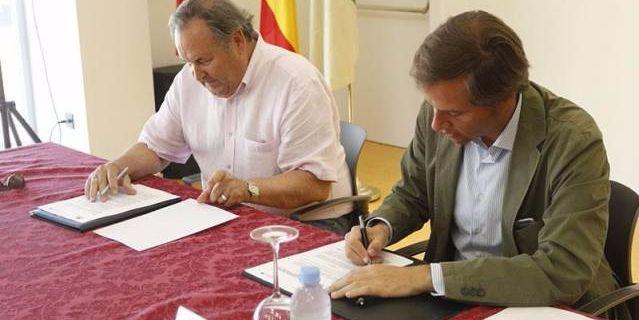 Renovación del convenio anual entre el Ayuntamiento de Boadilla y la Asociación de Mayores