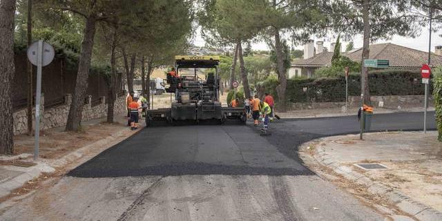 Boadilla del Monte renovará 250 kilómetros de aceras y asfalto gracias al PIR