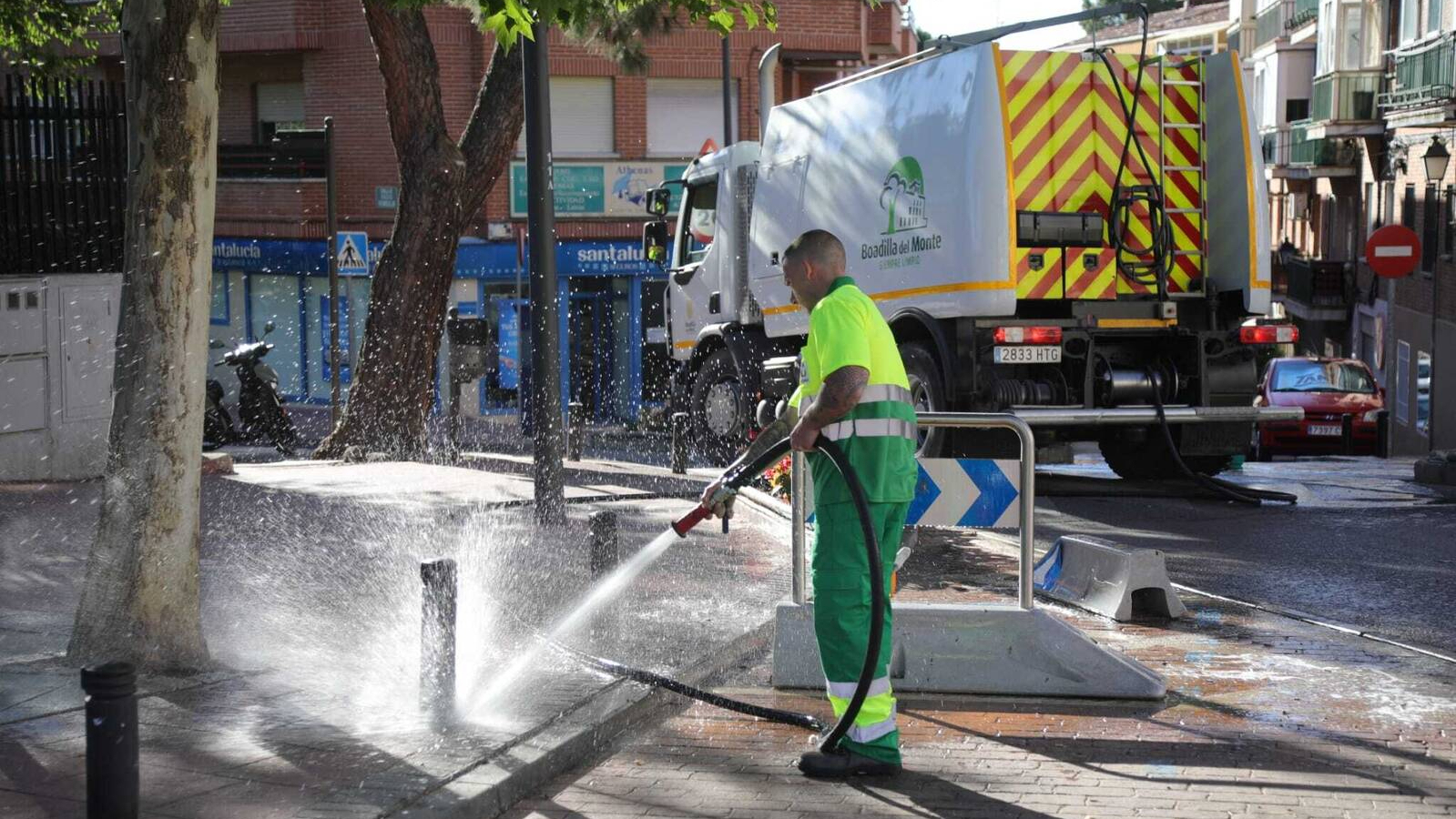 En marcha las limpiezas especiales de verano en la localidad