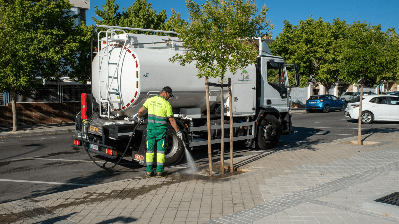 Refuerzan el riego en Boadilla durante el verano