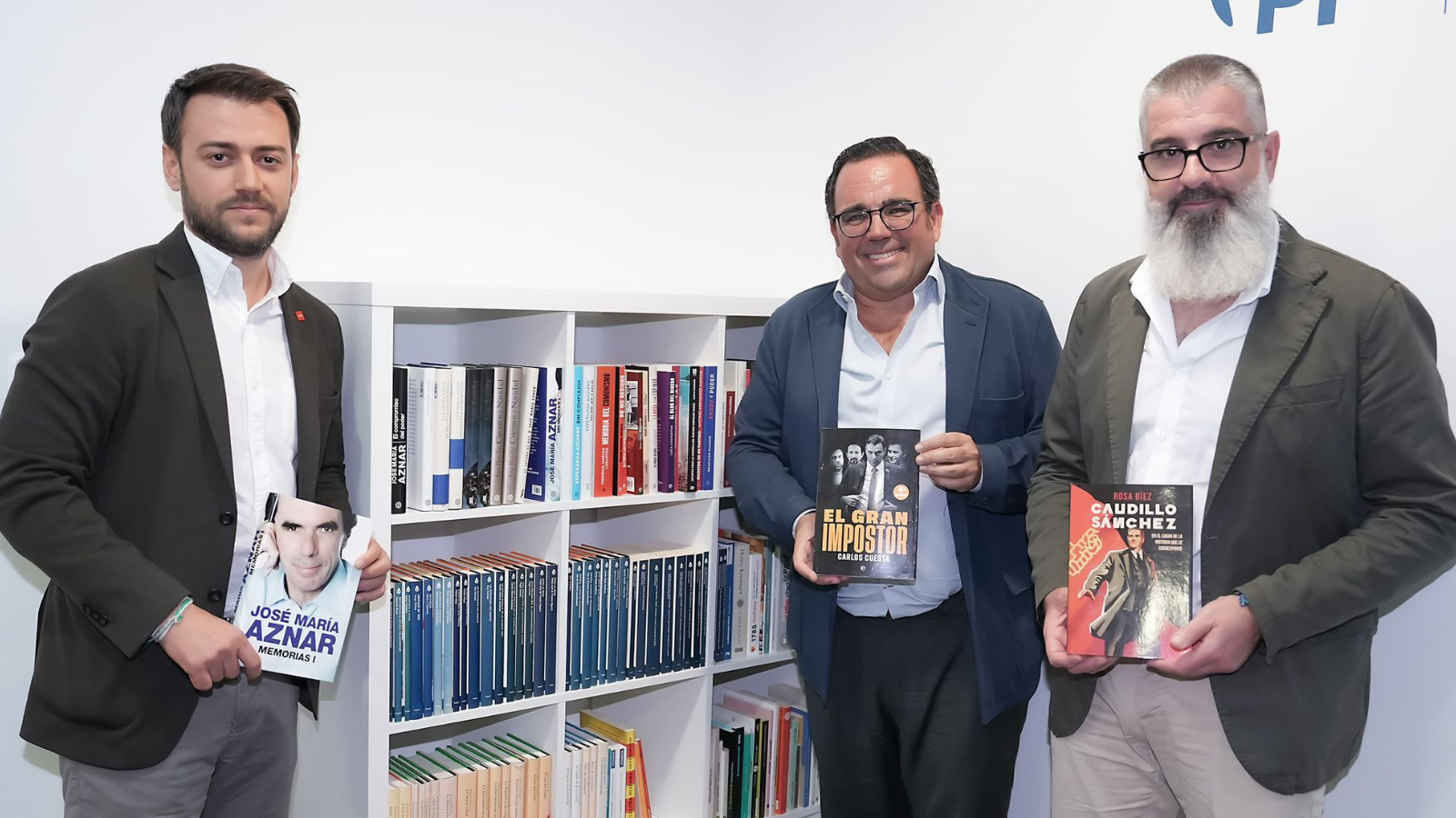 El Partido Popular de Boadilla abre una biblioteca con libros conservadores y clásicos