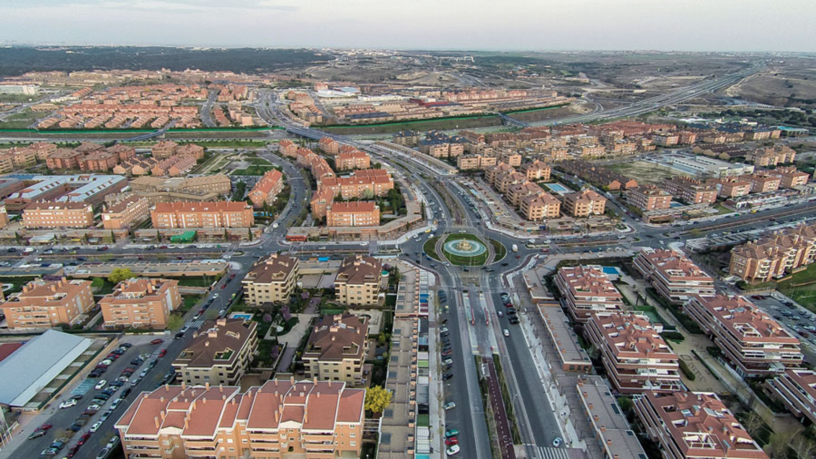 Madrid lanza nuevas ayudas para modernizar telecomunicaciones en edificios